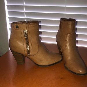 nine west booties